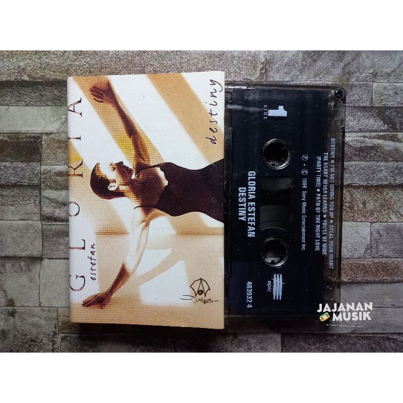 Kaset Gloria (Destiny)