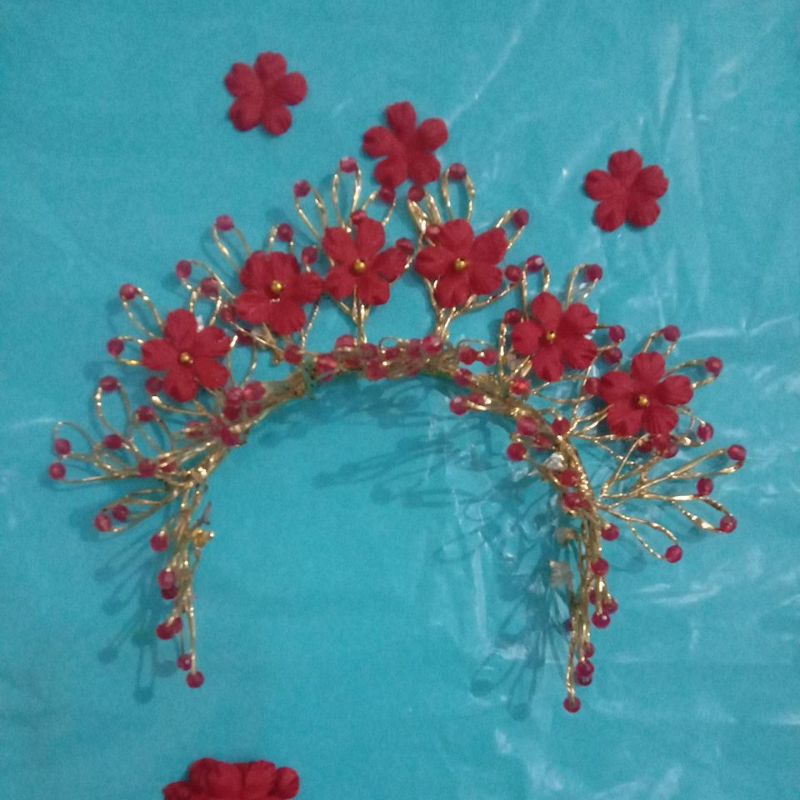mahkota krun merah