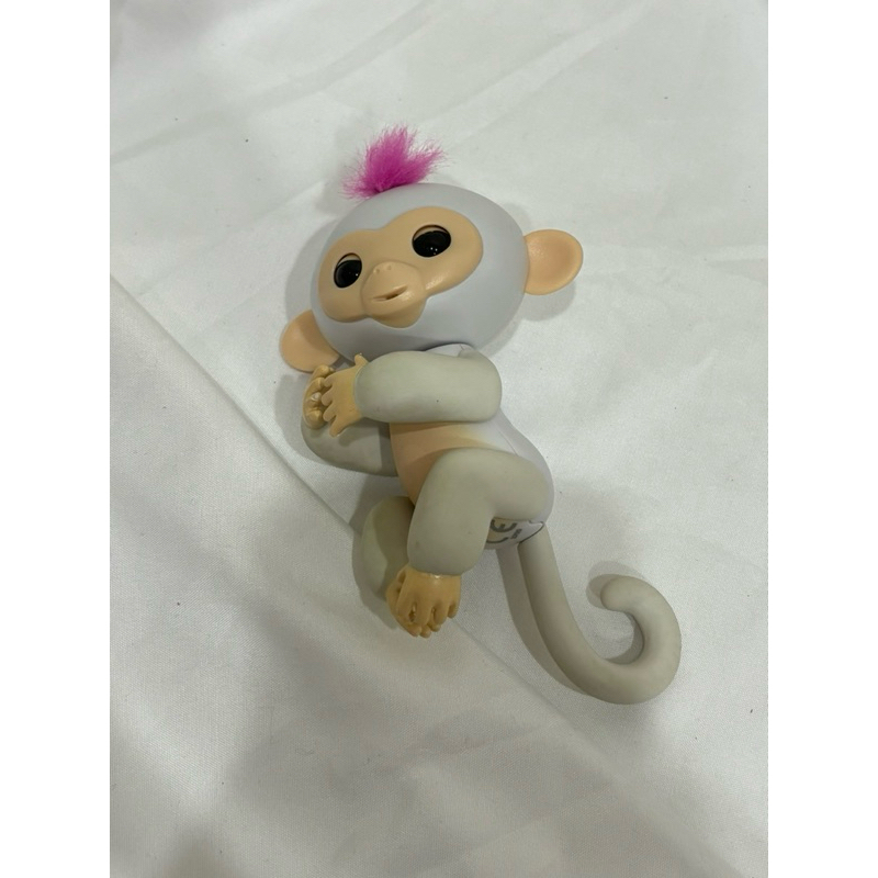PRELOVED❤️ White Baby Monkey Fingerling