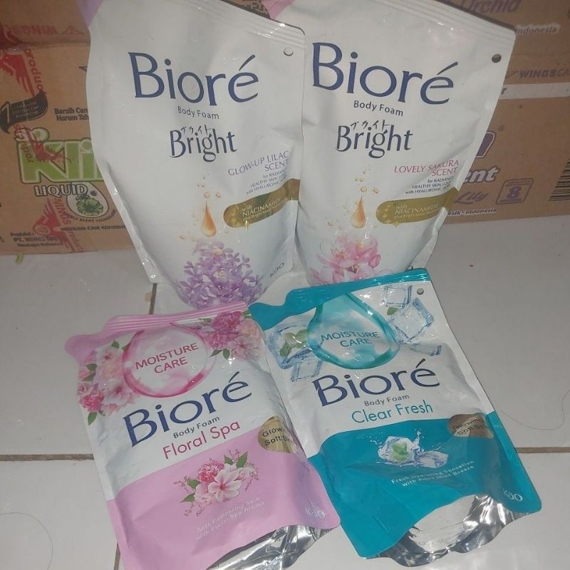 Sabun Biore 400ml pouch