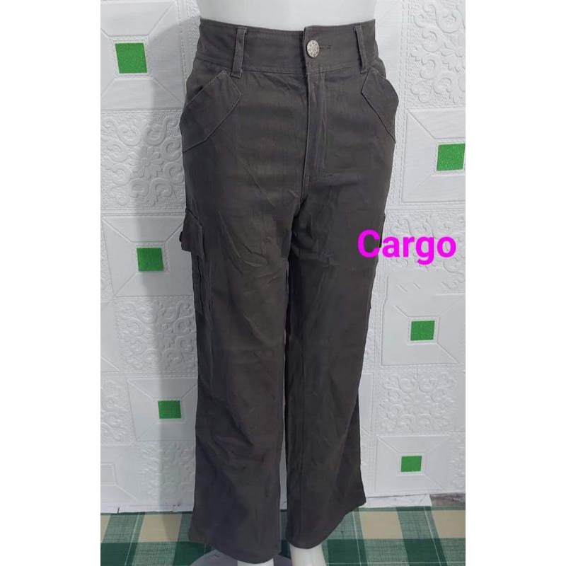 Celana cargo