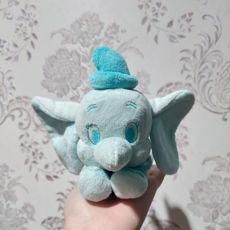 dumbo baring biru brand disney