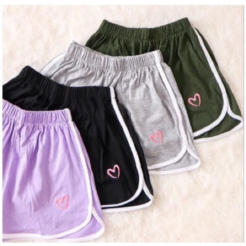 HOT PANTS LOVE