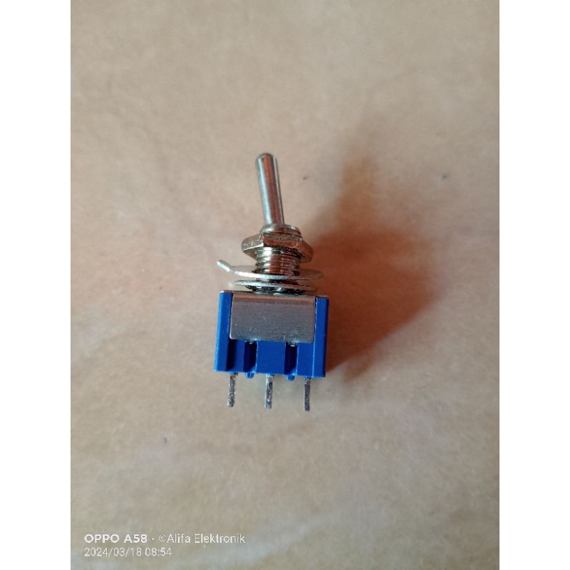 Saklar Toggle 3pin MTS-102
