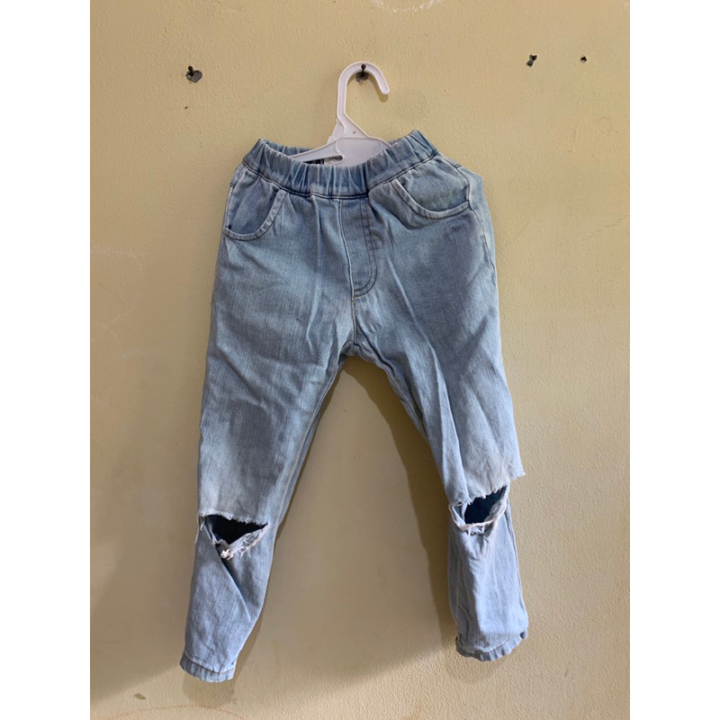 Jeans anak