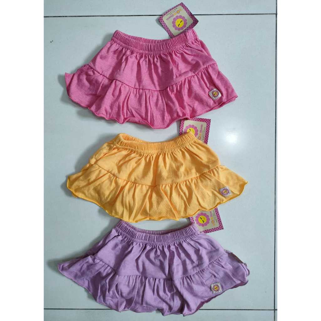 ROK BAYI PEREMPUAN