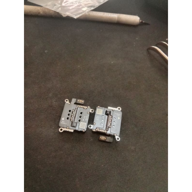 konektor sim, taptic / getar, speaker, sim tray iphone 11 copotan