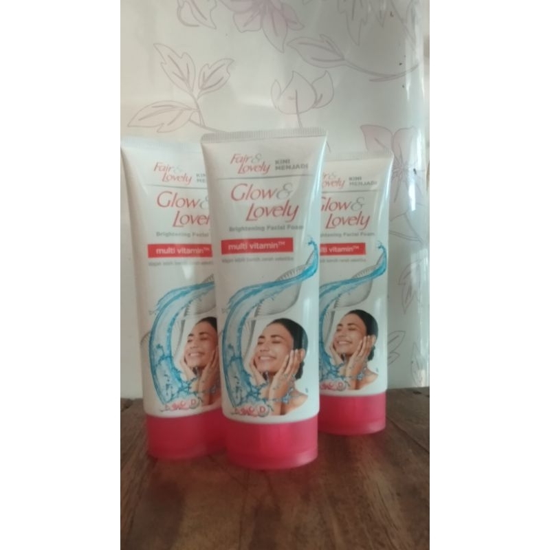 Fair & Lovely Facial Foam