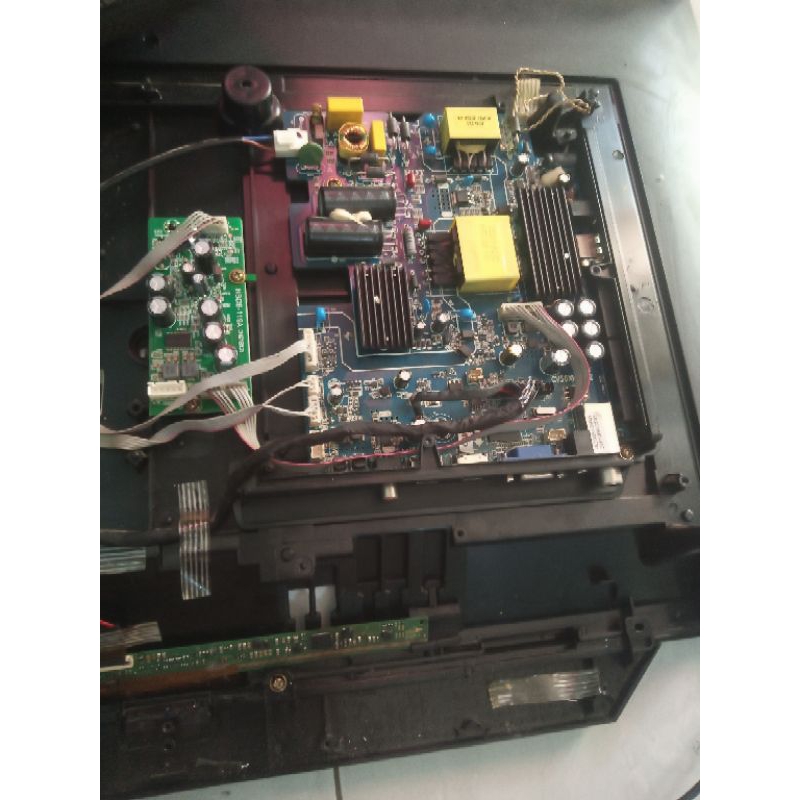 mesin tv polytron pld32b1550