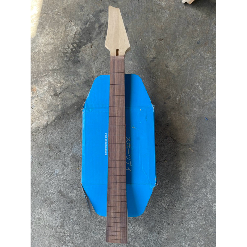 neck kidal ibanes