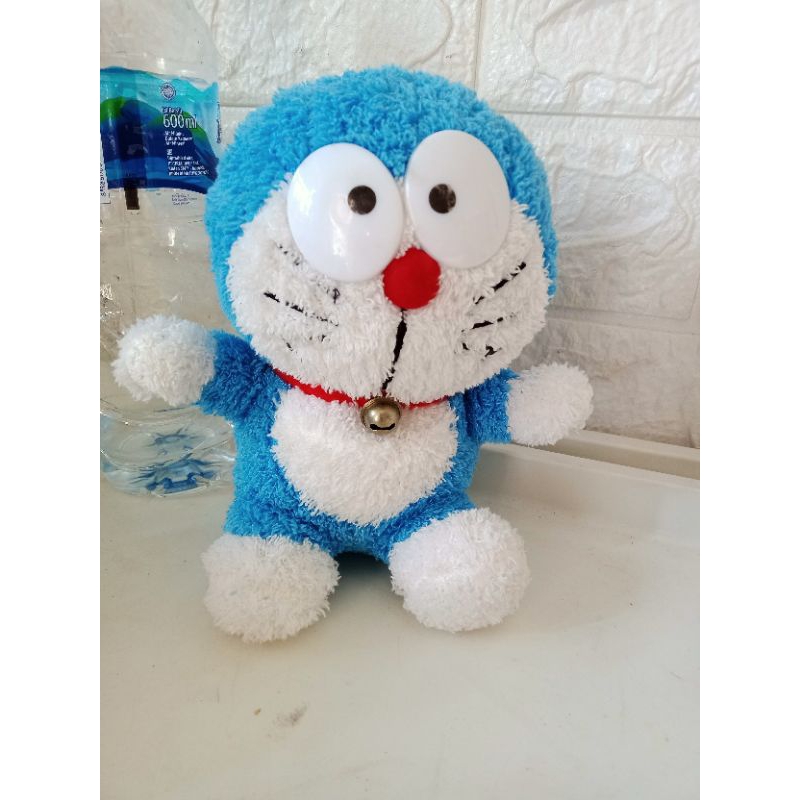 Boneka doraemon preloved