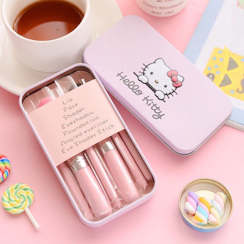 HELLO KITTY BRUSH SET