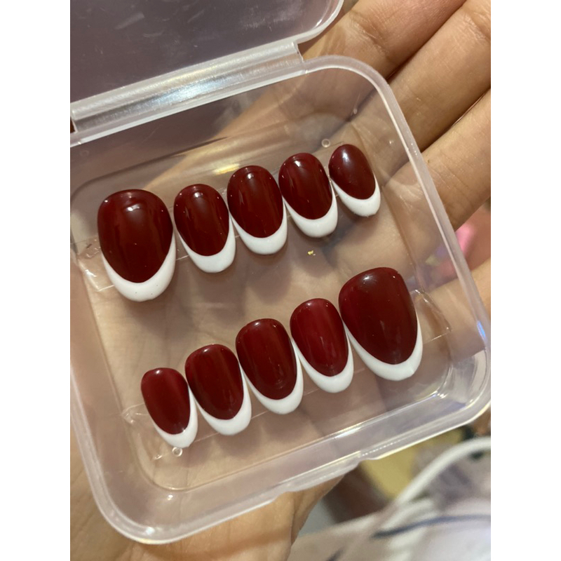 maroon list putih bebas custom