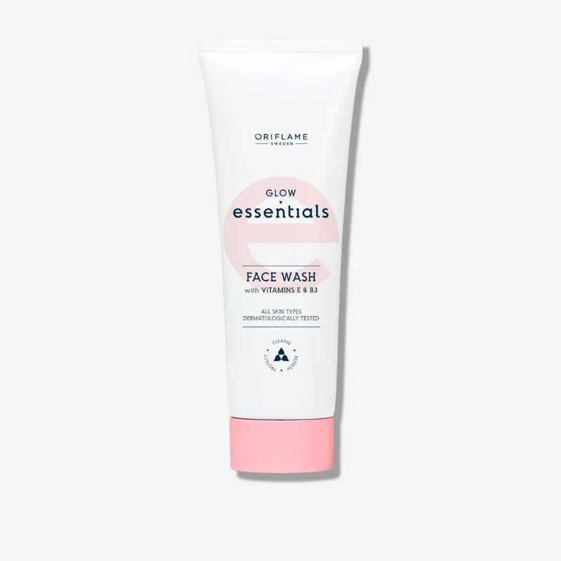 Glow Essentials Face Wash with Vitamins E & B3