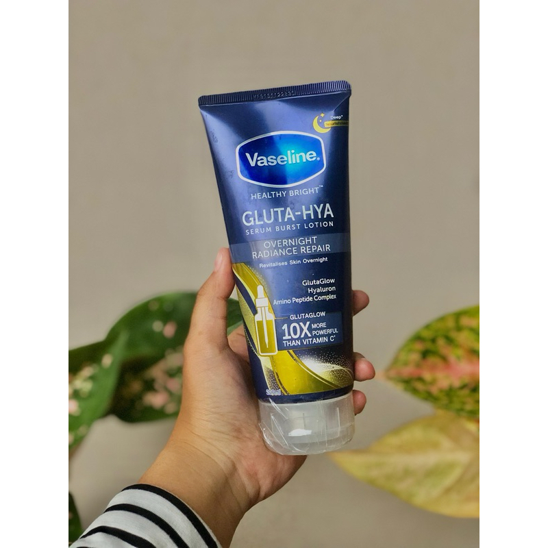 VASELINE GLUTA-HYA
