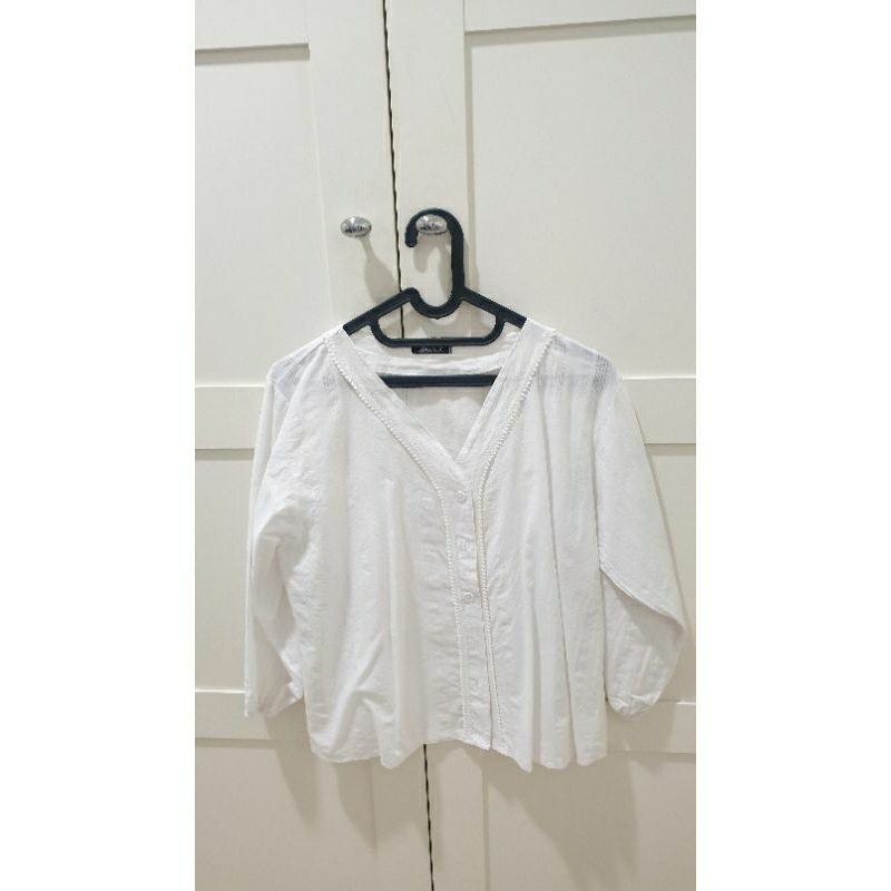 Kemeja Putih Preloved