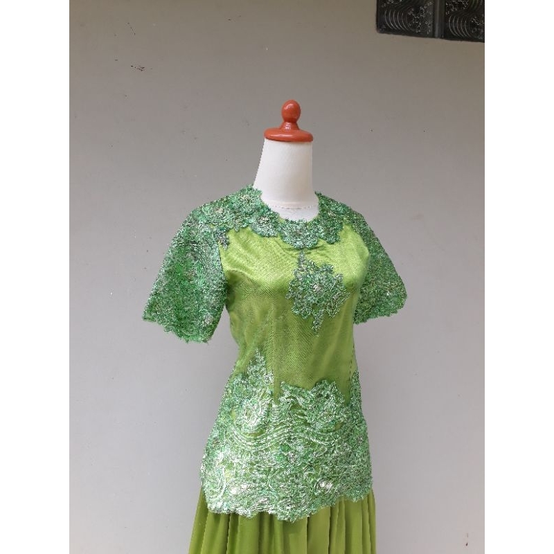 kebaya hijau