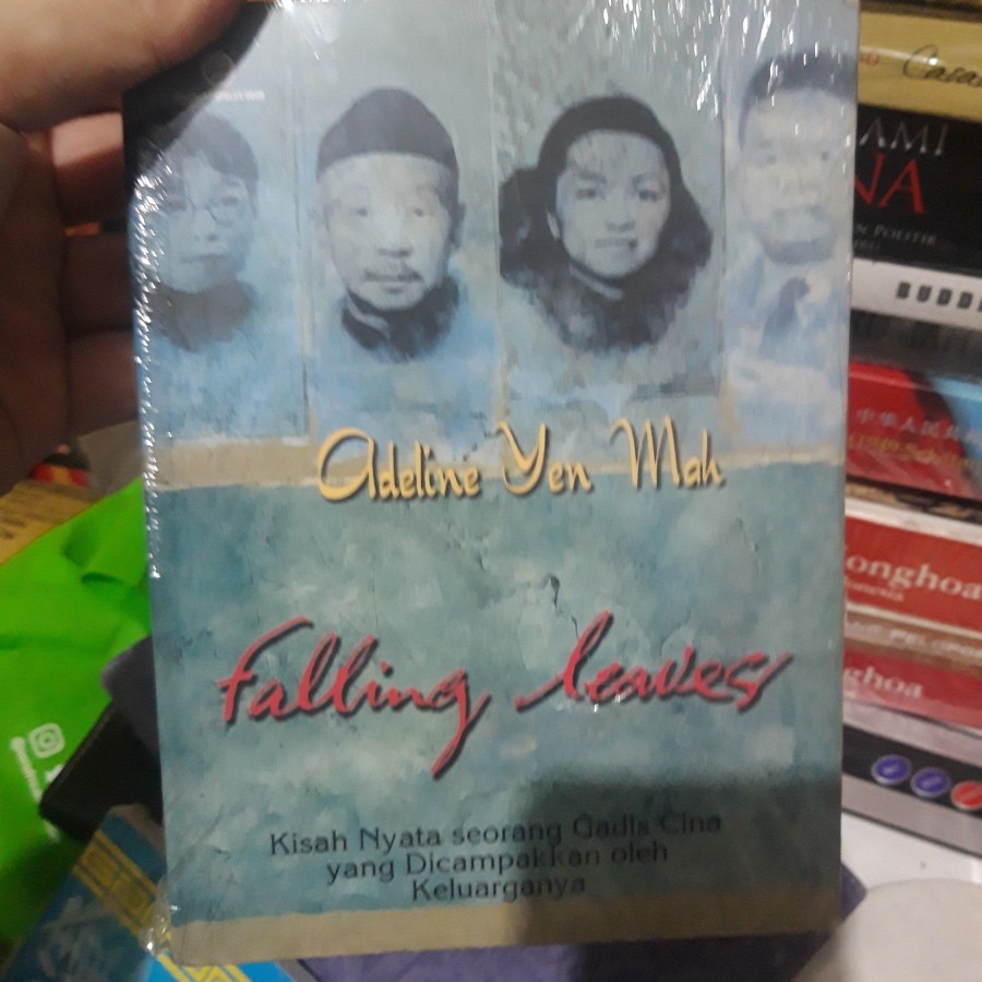 Falling Leaves - Adeline Yen Mah
