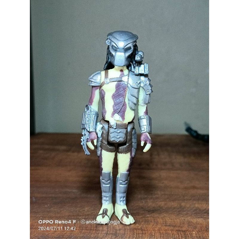 action figure funko predator reaction kode 1