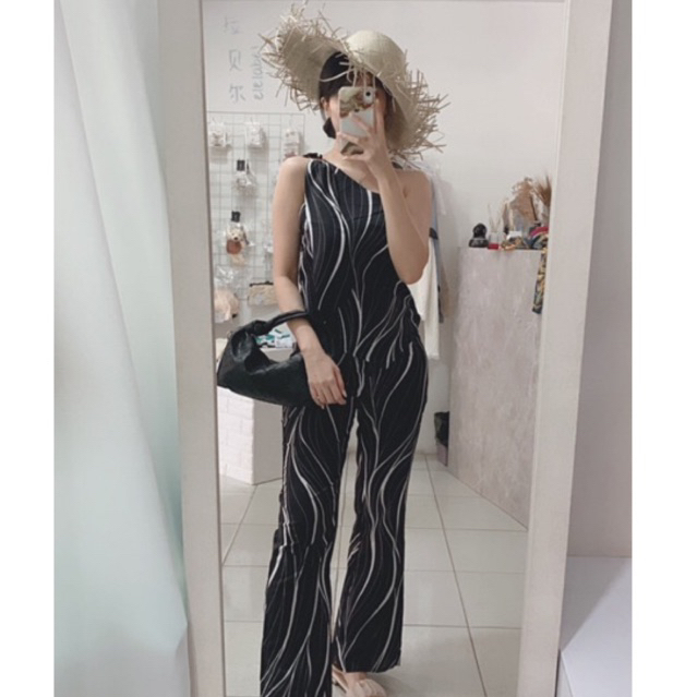 one set off shoulder