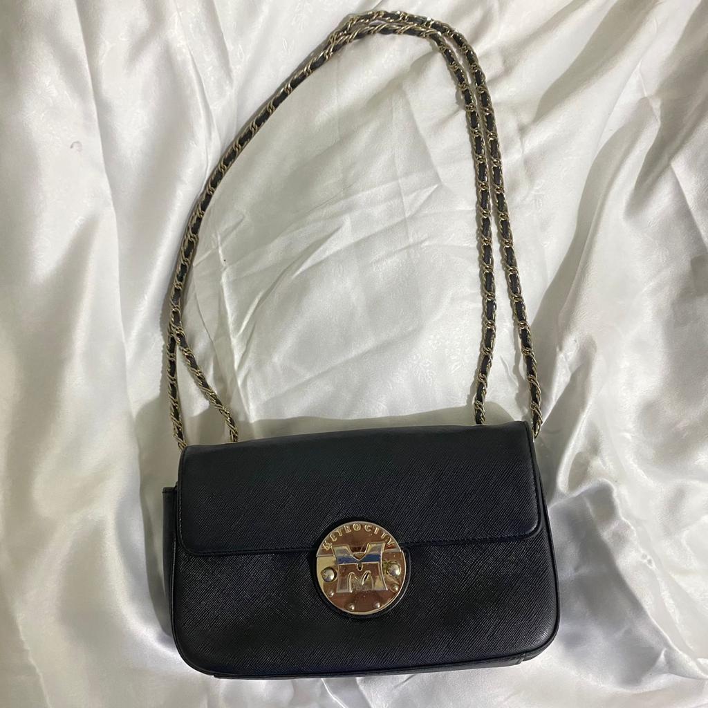 Tas Metroc*ty Sling Bag Hitam