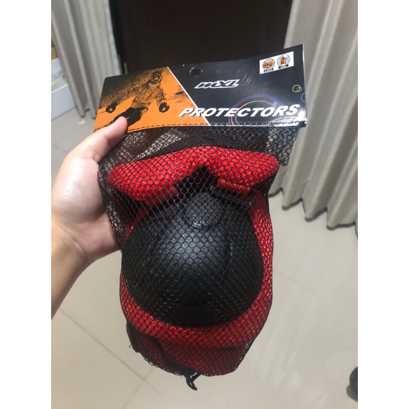 (preloved) MXL preotector merah