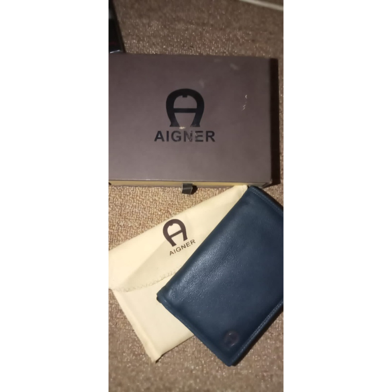 prelove dompet aigner cowok