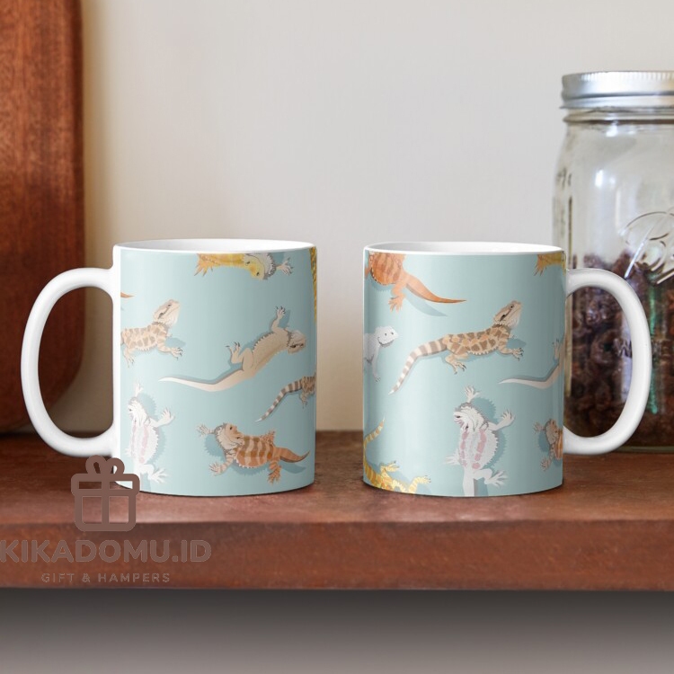 Bearded Dragon Blue Scatter Pattern Classic Coffee Mug