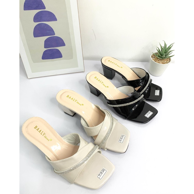 HEELS AC 20