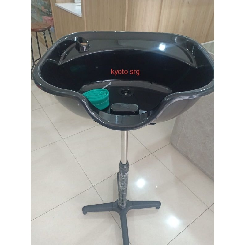 Wasbak portable hitam