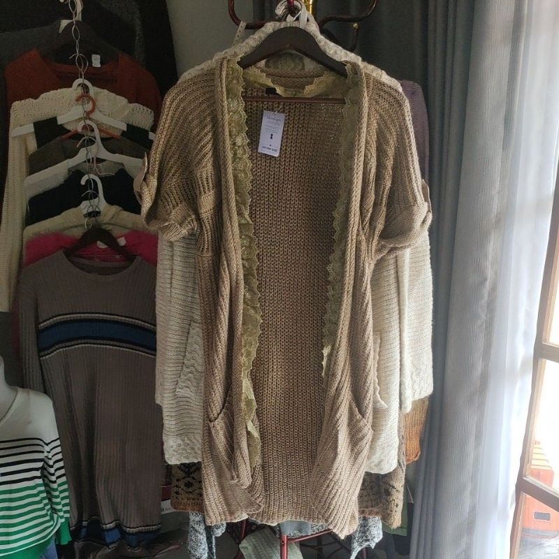 CARDIGAN SWEATER RAJUT