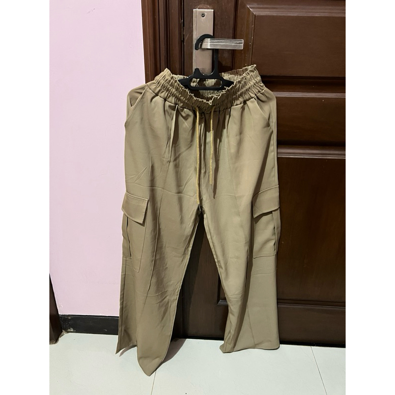 LOOSE CARGO PANTS BROWN