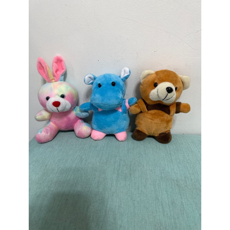 Boneka kecil
