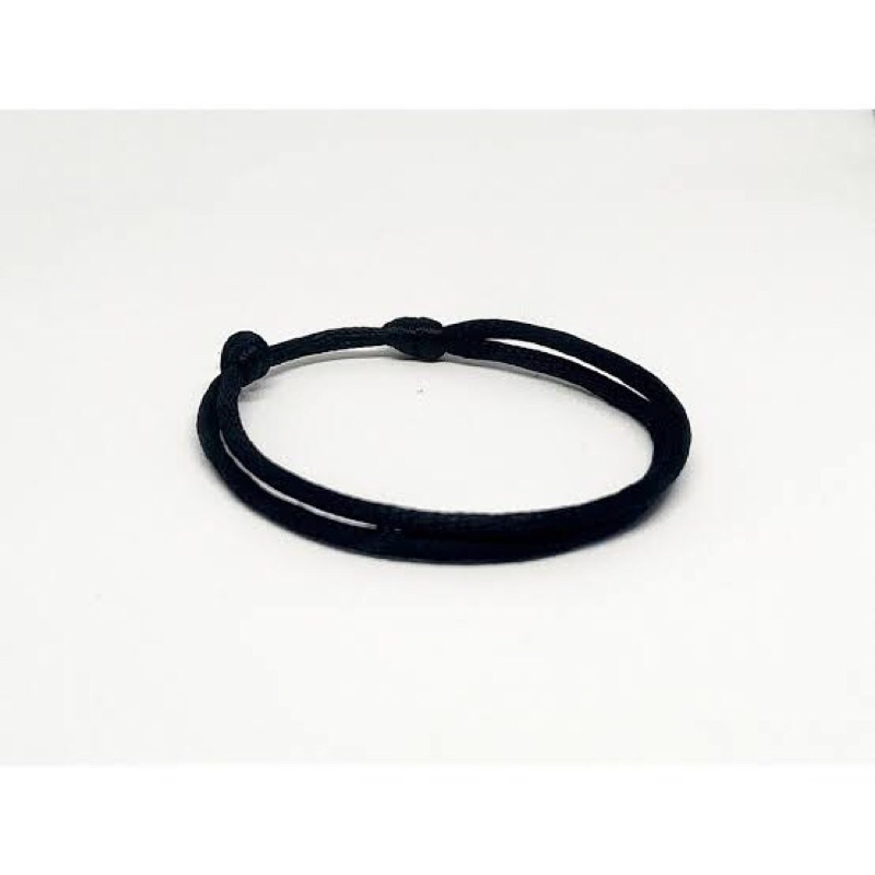 Gelang Hitam