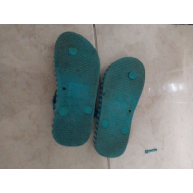 sendal anak ipanema