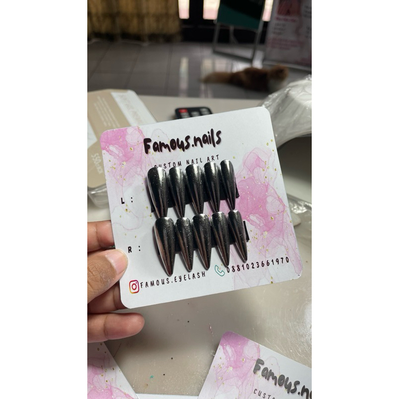 Press on nail custom (M)