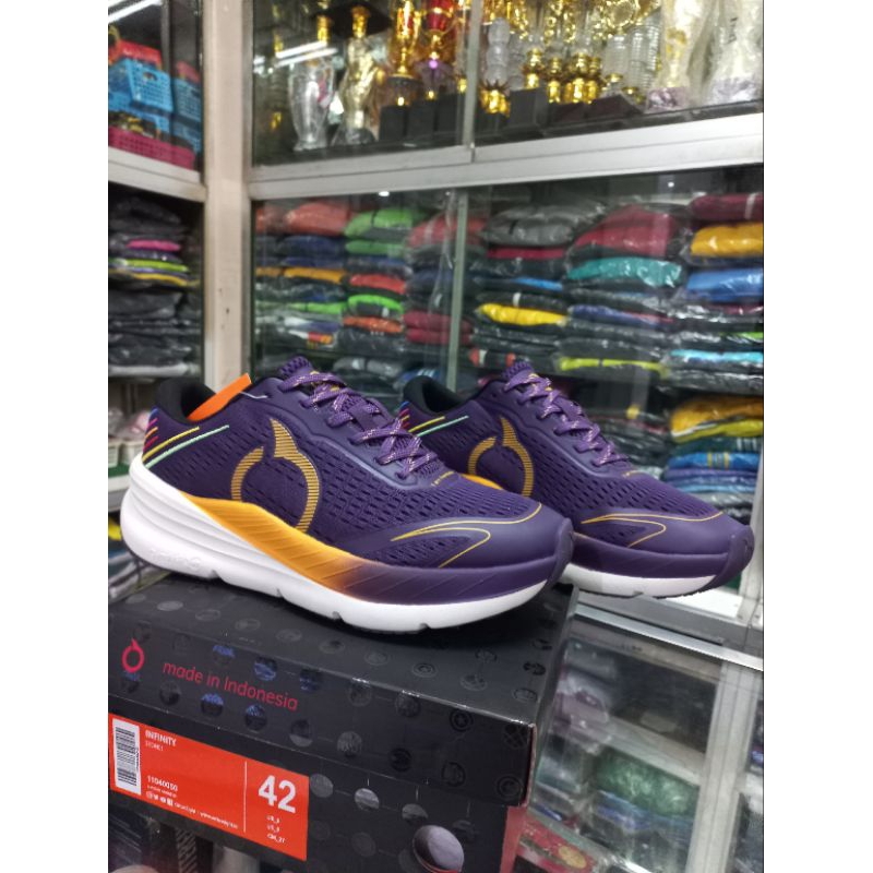 Ortuseight Sepatu Running Infinity