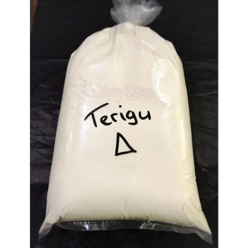 TEPUNG TERIGU SEGITIGA BIRU REPACK 500GR