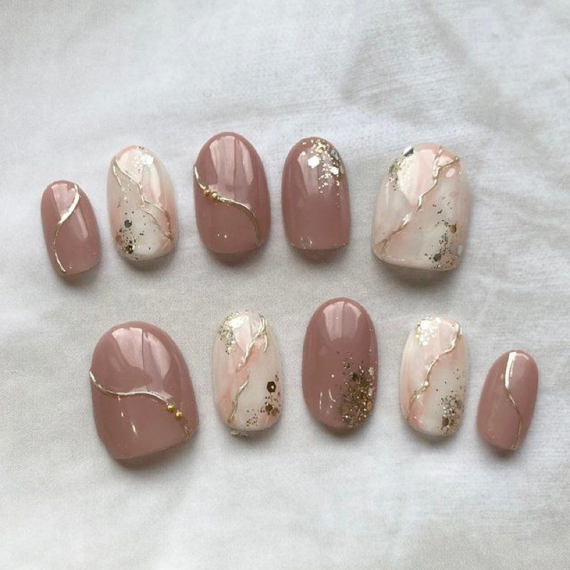 press on nails