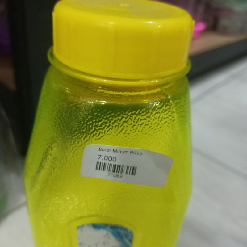 Botol minum pikko