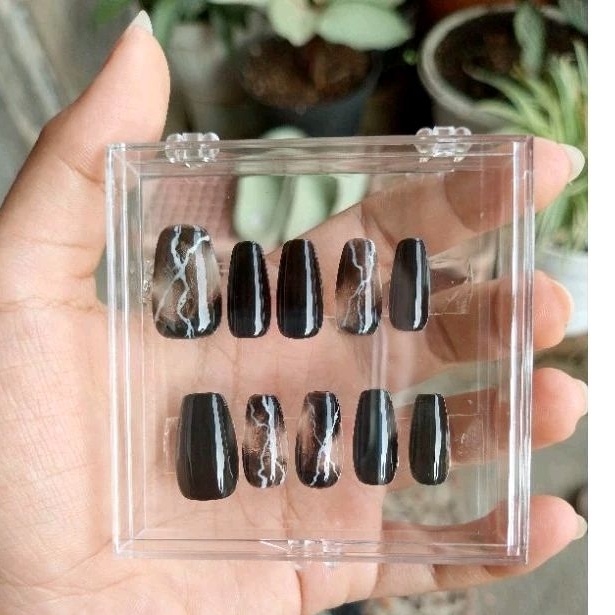 press on nails custom midnight moment