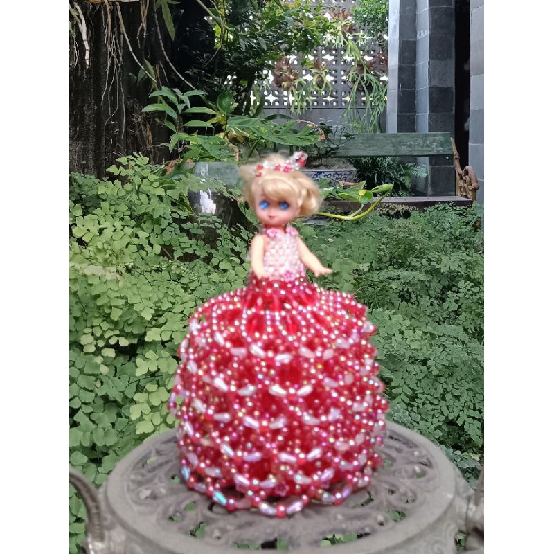 boneka Barbie mutiara pink