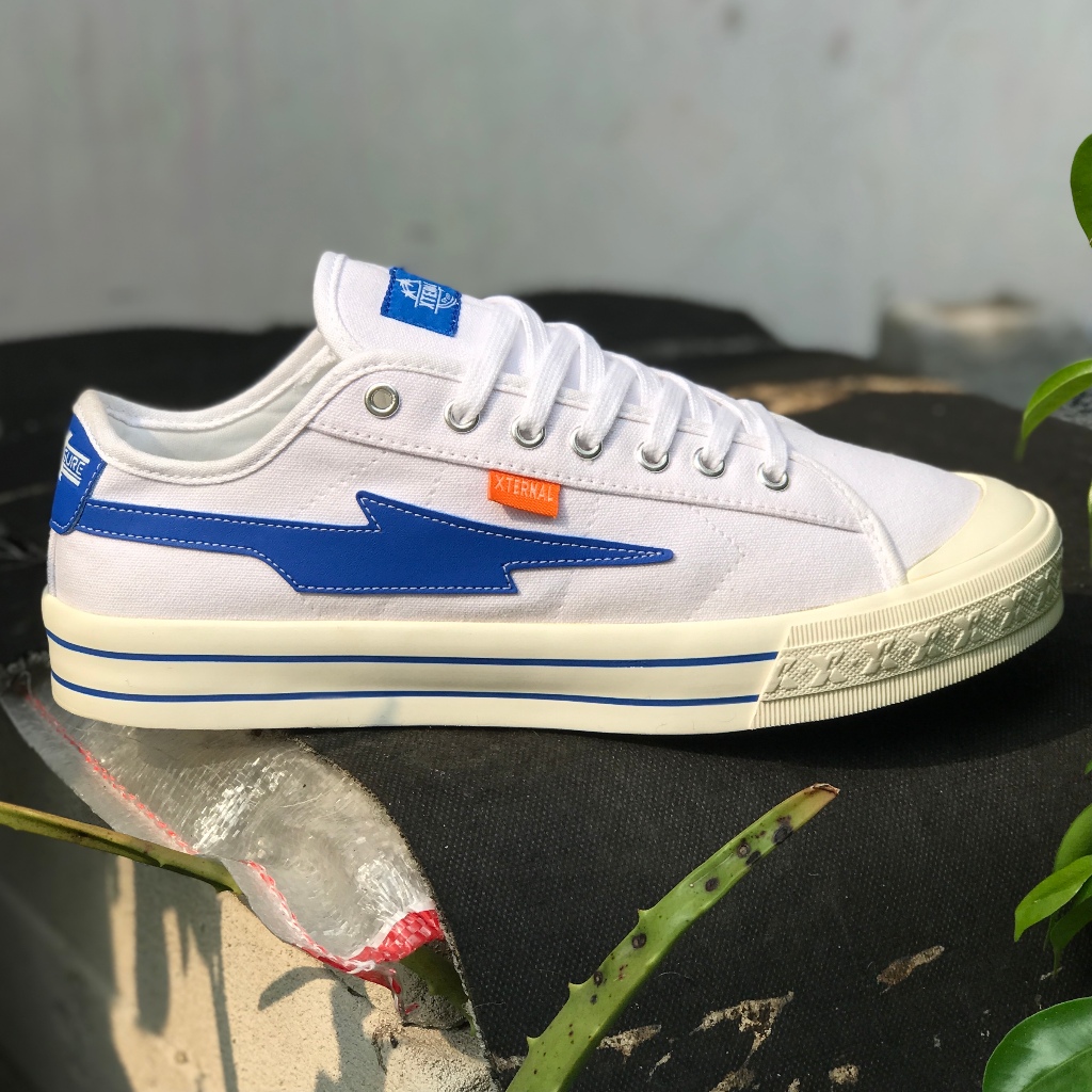 Sepatu XternalStepSure - Mitterns Storm Low White Blue