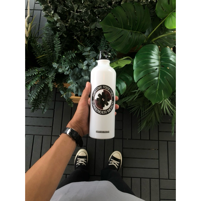 TUMBLER SURRENDERMERCH 750ml