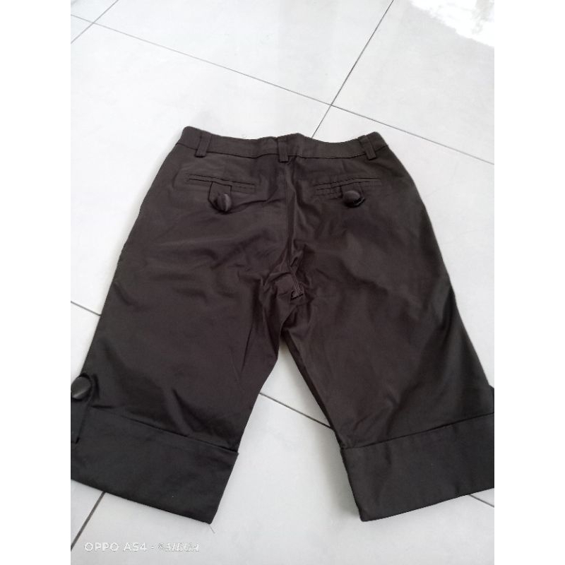 Celana Pendek " PRELOVED "