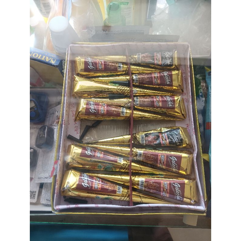 Henna golecha, maroon, black, cherry, brown