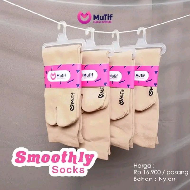 Kaos kaki mutif