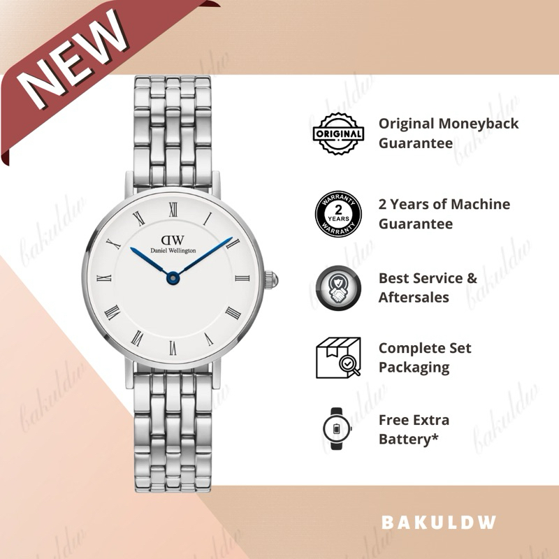 Petite Roman Numerals 5-Link Silver