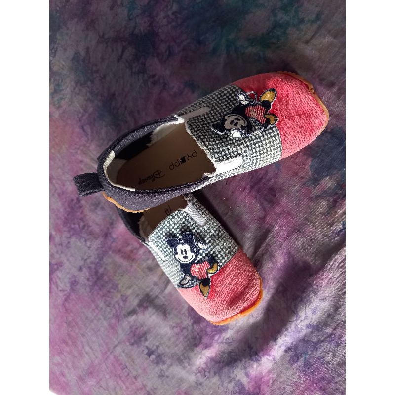 PRELOVED Disney Pattern Play Mickey Pop Up Slip-On