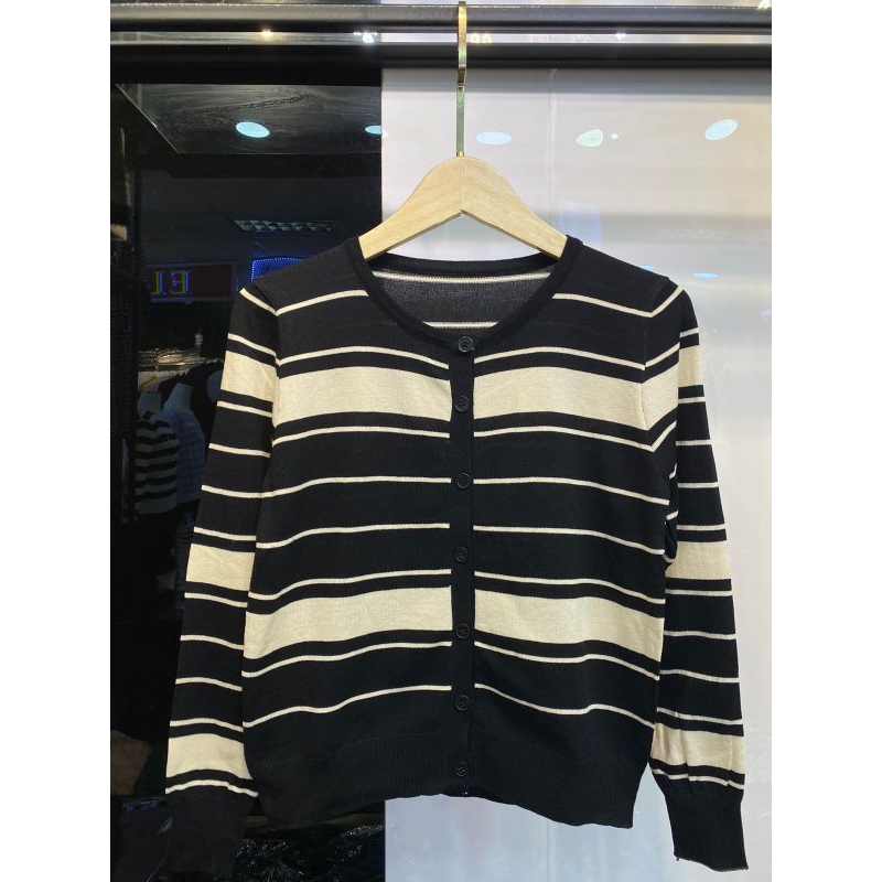Simple Sweater Import